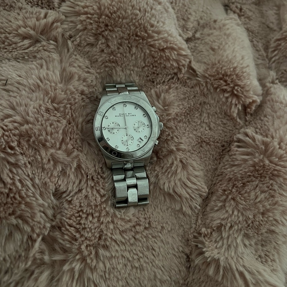 Marc By Marc Jacobs, stainless steel watch with Quartz diamonds, 26 CM.